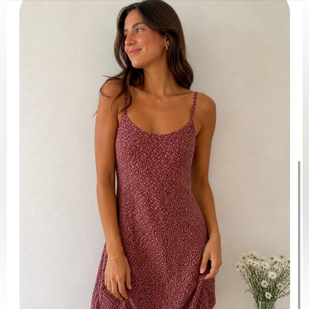 Brandy Melville Women's Floral Slip Dress